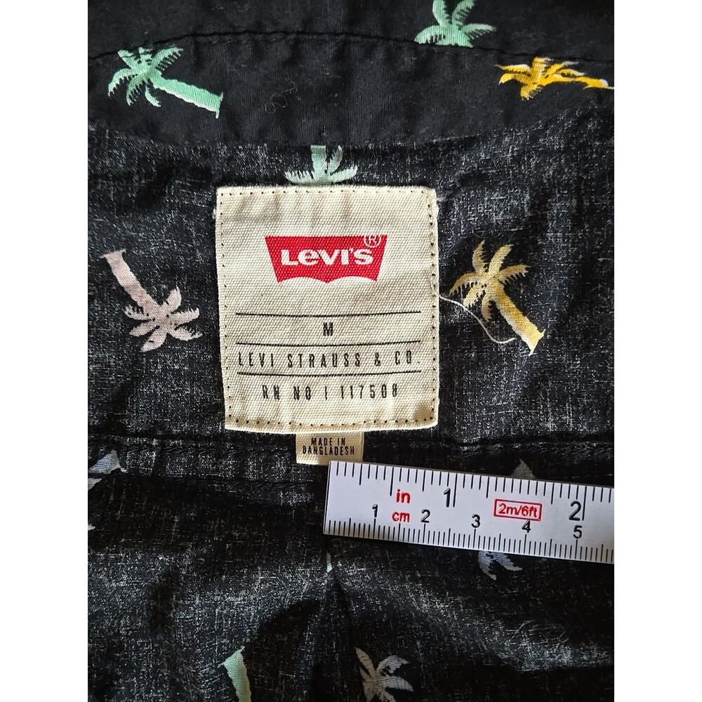 Levis Shirt Mens Medium Black Palm Trees Button Short Sleeve Casual Hawaiian - Picture 5 of 8